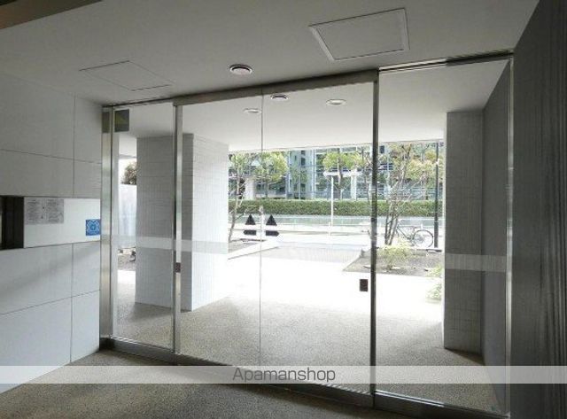 プライムアーバン芝浦LOFTの玄関写真
