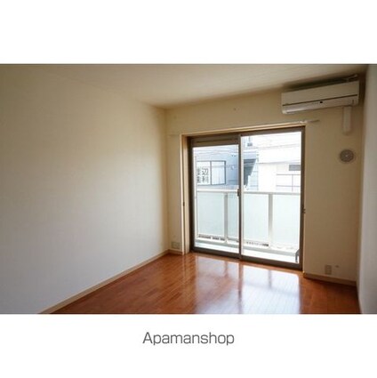 ベルク城山弐番館[1K/25.8m2]のリビング・居間