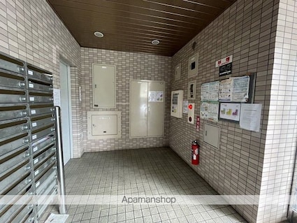 ヴェルドミール[1R/18.54m2]のエントランス1