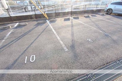 フォブール大町[2LDK/57.13m2]の駐車場