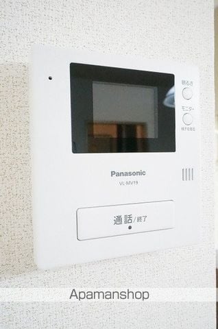 ドミール鳴神IIIの内装写真
