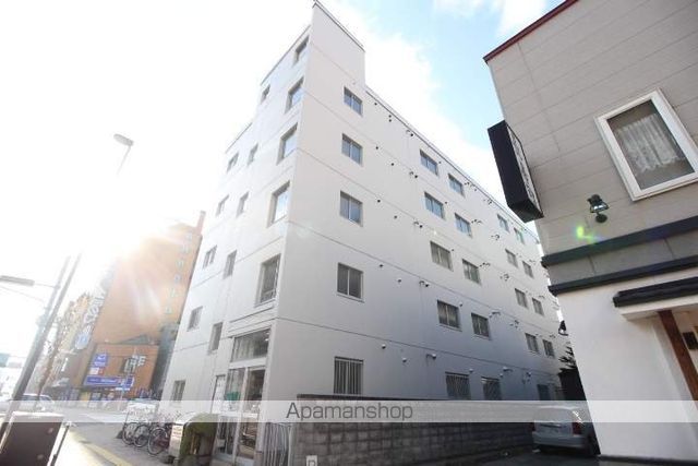 マンション常盤の外観写真