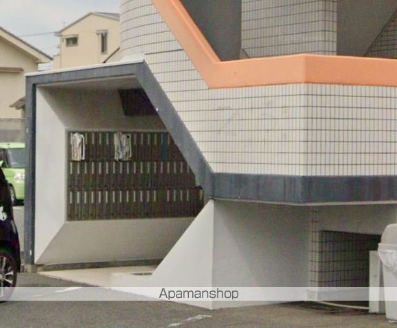 草津東ハイツの玄関写真