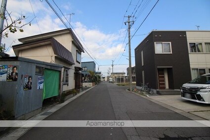 ドルチェグランモア[2LDK/53.76m2]の周辺1