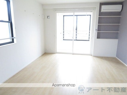 愛媛県松山市南江戸１丁目[1R/40.74m2]のリビング・居間