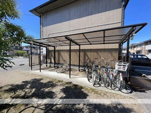 アムール A棟の外観写真