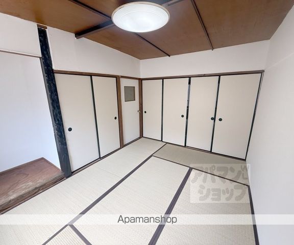 石田大山町貸家の内装写真