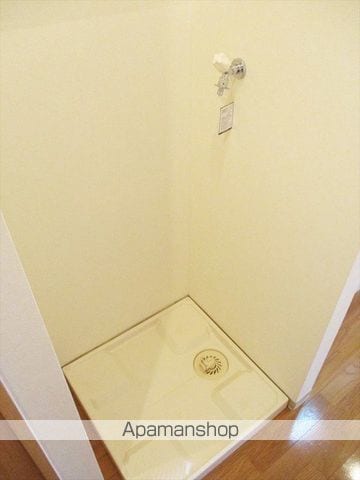 ヨコハマKYTビルディングの内装写真