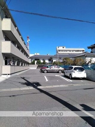 和歌山県和歌山市吹上２丁目[1LDK/33.39m2]の駐車場2