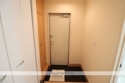 リビングタウン稲毛の杜　Ａ[3LDK/76.7m2]の玄関