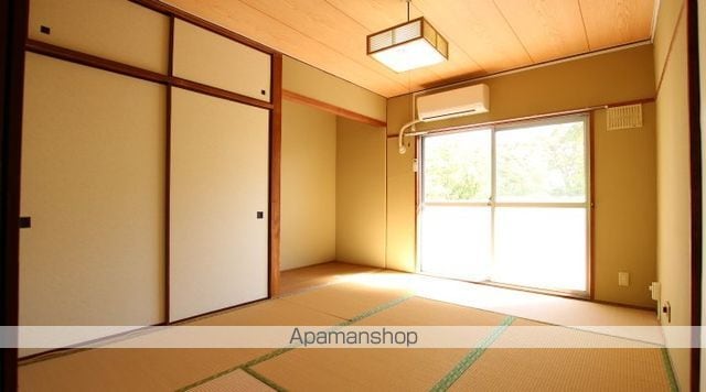 レインボーハウス勾当水4号棟の内装写真