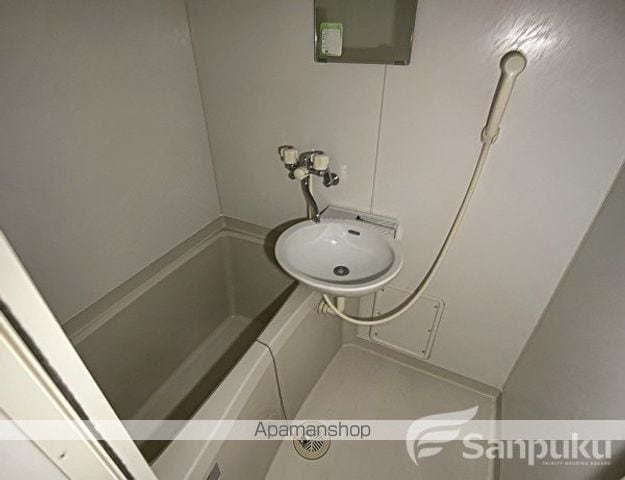 レオパレスラ プランタンの内装写真