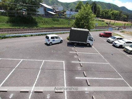 レオパレス辰野[1K/20.28m2]の駐車場