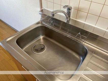 香川県高松市楠上町１丁目[2LDK/49.5m2]の内装3