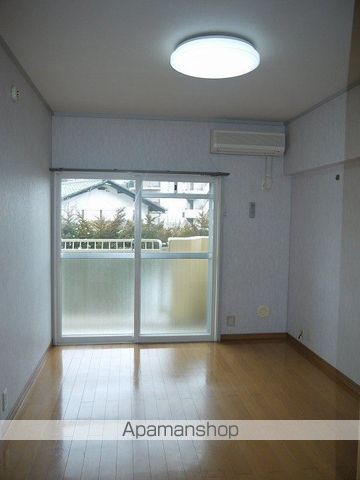 レジデンス美須々の内装写真