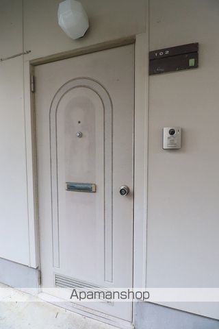 メゾンフジオカ Aの玄関写真