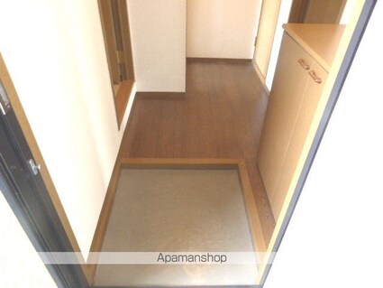 長野県長野市吉田５丁目[3DK/56m2]の玄関