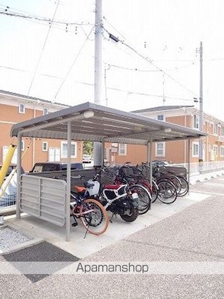 クリアネスＢ[1LDK/42.37m2]の駐車場