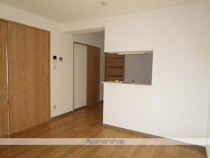 徳島県徳島市万代町５丁目[2LDK/55.55m2]のリビング・居間