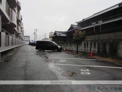 エクセレンス土居田[3LDK/65.25m2]の駐車場