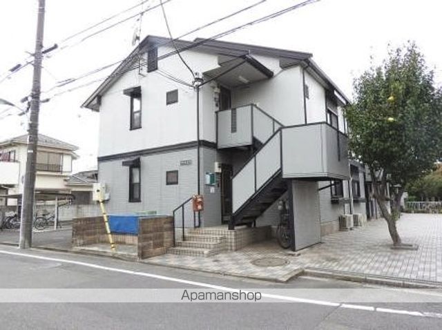 クウィンスコートの玄関写真