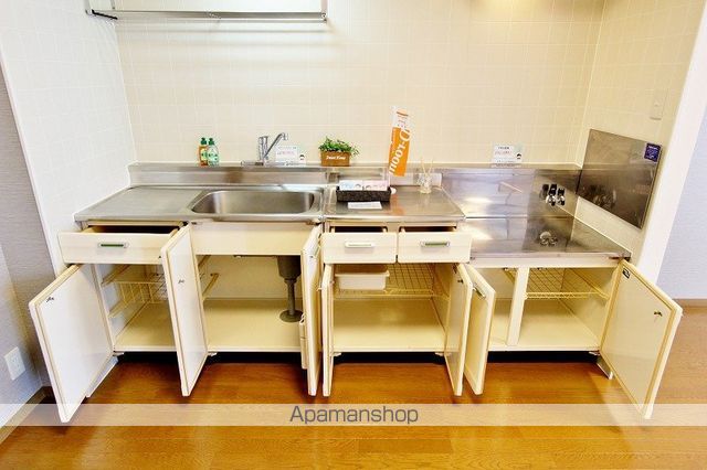 ルミナス山城 A棟の内装写真
