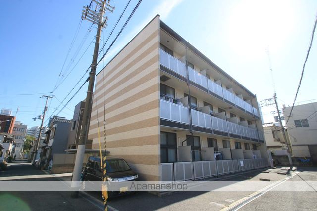 レオパレスシャンテ三国本町の外観写真