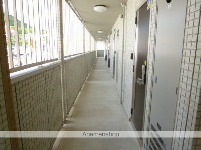 ガーベラ北神戸の玄関写真