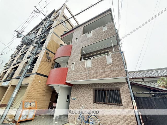 カルフールの外観写真