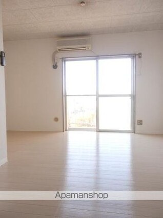 サンアベニュー師岡[1R/17m2]のリビング・居間1