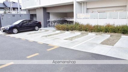 ツインアウルズ[1LDK/47.64m2]の駐車場2