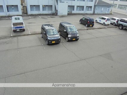 コーポマルタ[2DK/39.6m2]の駐車場