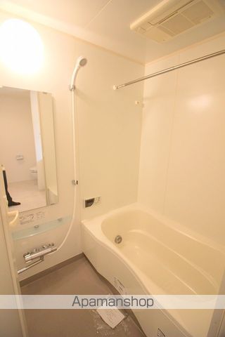 クロスレジデンス大阪新町の内装写真