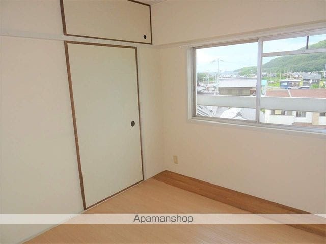 ヴィラナリー川津2号棟の内装写真