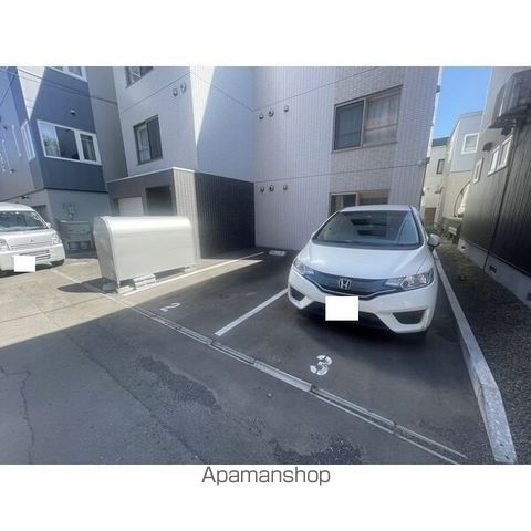 ヴレネージュ平岸WESTの外観写真