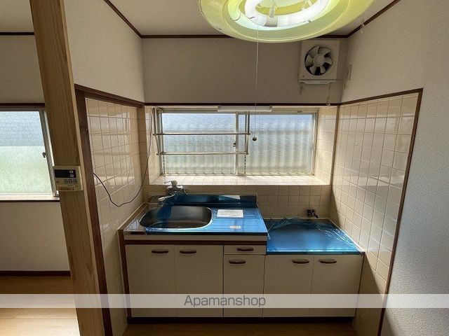 花見東戸建の内装写真