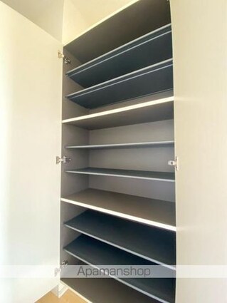 グレイスフル　Ⅱ[2LDK/56.68m2]の内装3