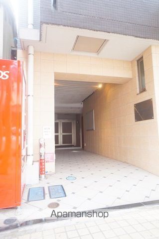 レジェンド横浜の玄関写真