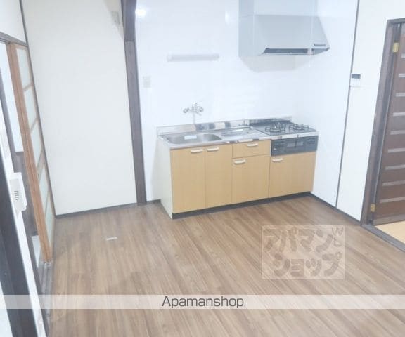 梅小路本町貸家の内装写真