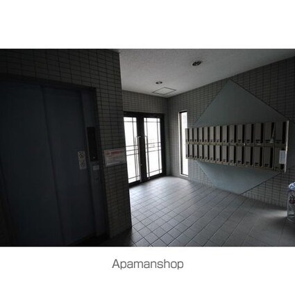 メゾン黒川[2LDK/56.04m2]のエントランス