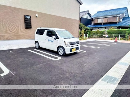 スターチス[1LDK/46.29m2]の駐車場