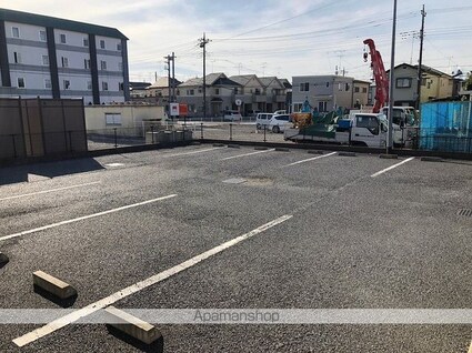 レオパレスコトー　ブロン[1K/20.81m2]の駐車場