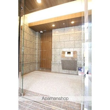 リンパクマンション[2LDK/64.6m2]のエントランス2