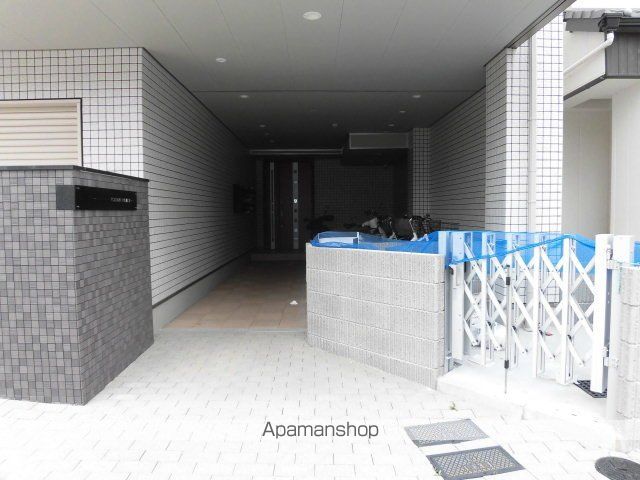 STONE PLACEの玄関写真