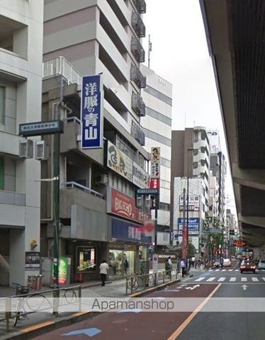 【世田谷区駒沢のマンションの写真】