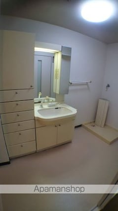 Ｖｉｖｅｌｌｅ彦根城町[3LDK/96m2]の洗面所