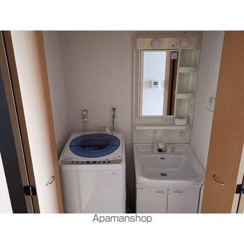 AXIS桜通内山の内装写真