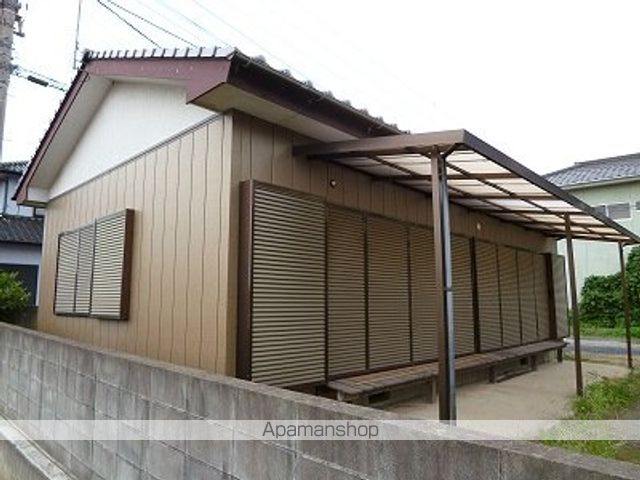 米川アパートBの外観写真