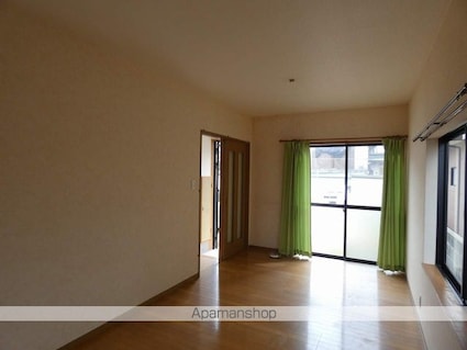 桜井字猪ノ谷甲１０２９－４貸家[2LDK/66m2]のリビング・居間