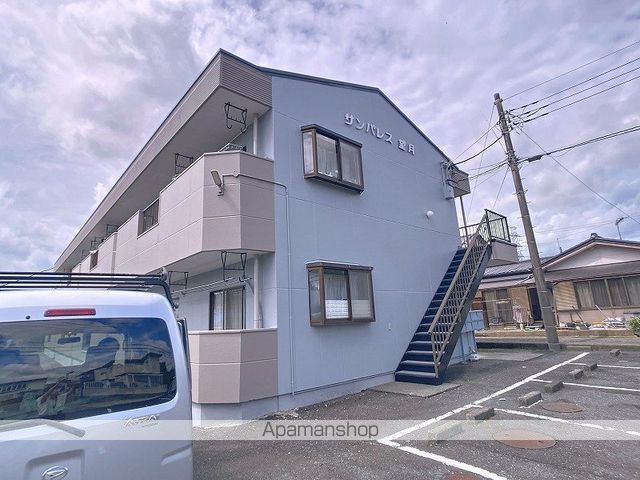 サンパレス望月の外観写真